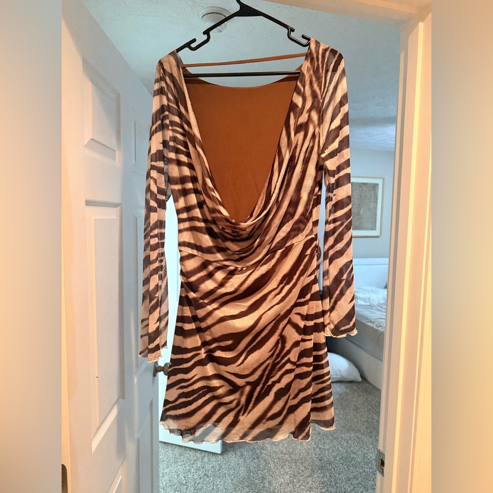 Zebra Print Long Sleeve A-Line Dress - Black & White - Picture 2 of 3